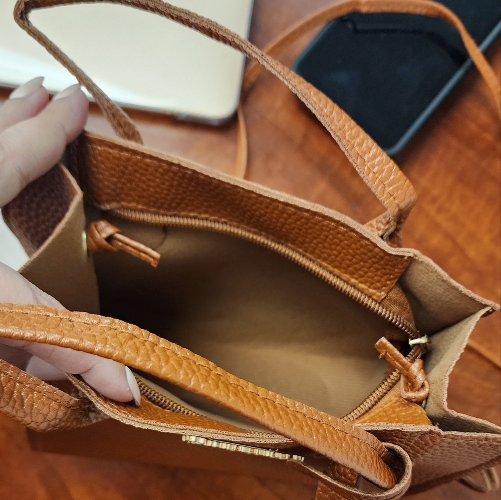 🔥Tan Mini Handbag🔥 - Picture 5 of 7